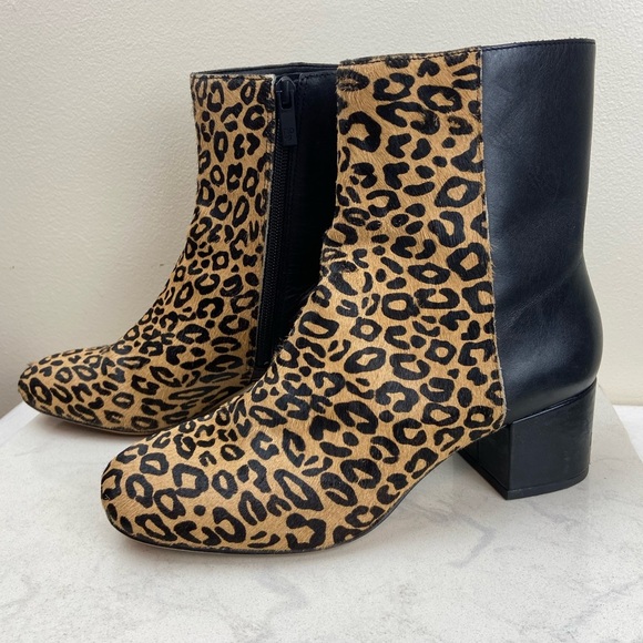 Donald Pliner Cindee Leopard Cheetah Animal Print Boots - Picture 1 of 11